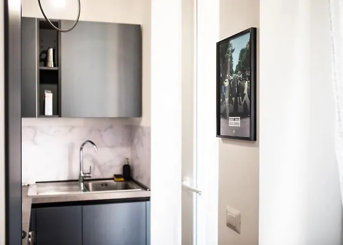 Vatican Apartment With Balcony